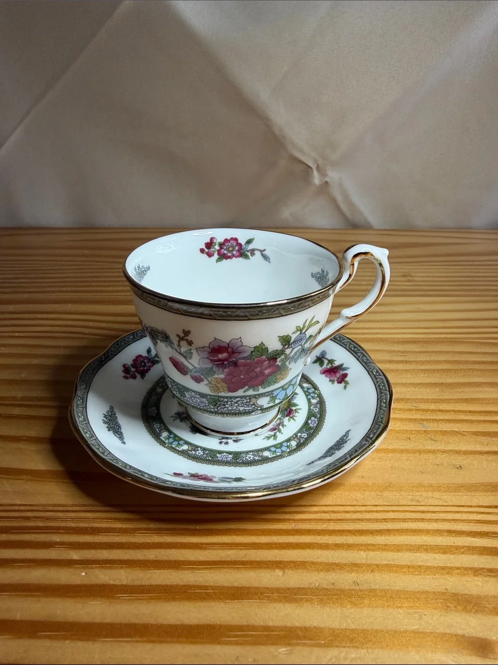 Vintage Royal Albert Paragon Tree of Kashmir Teacup Saucer Set